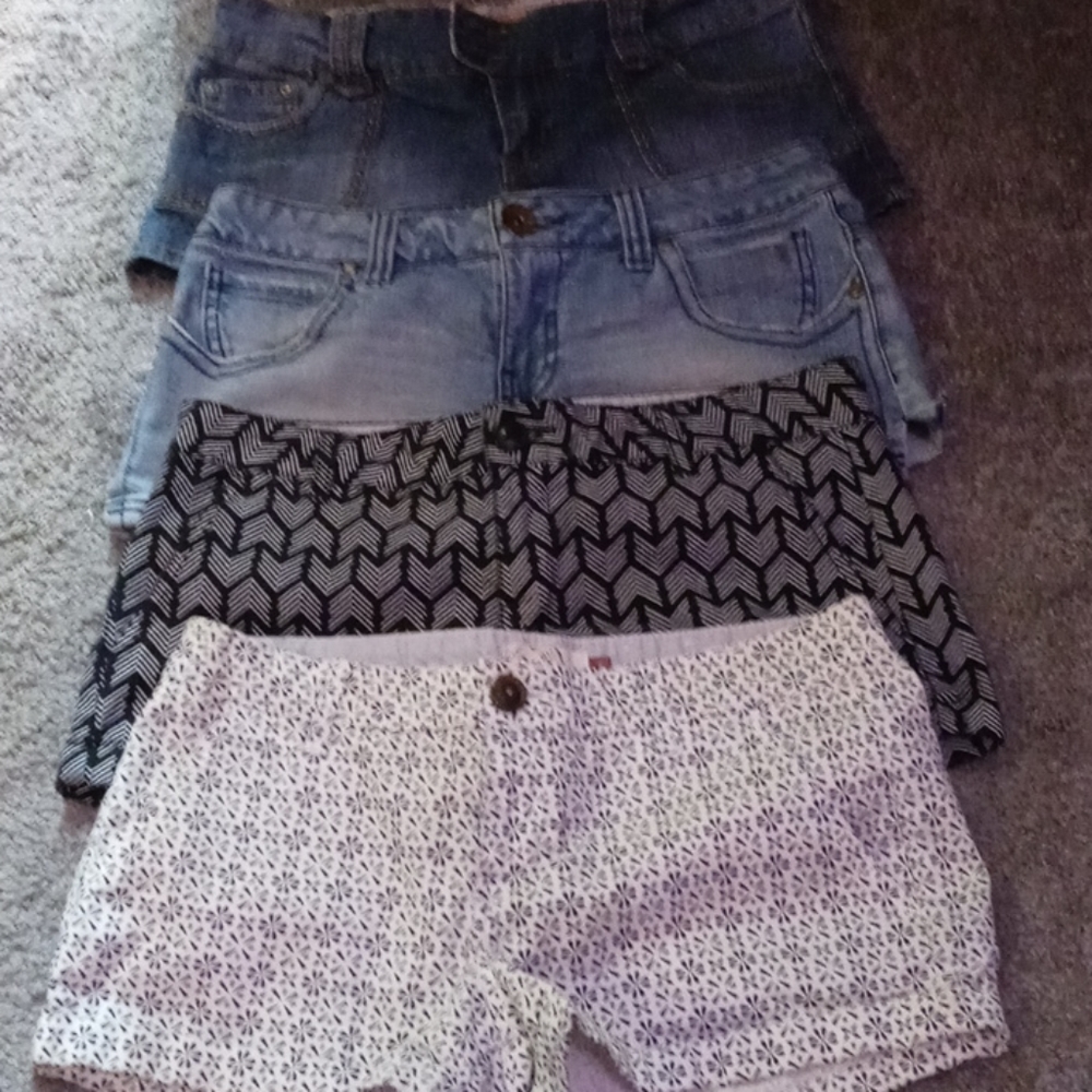 Super short shorts